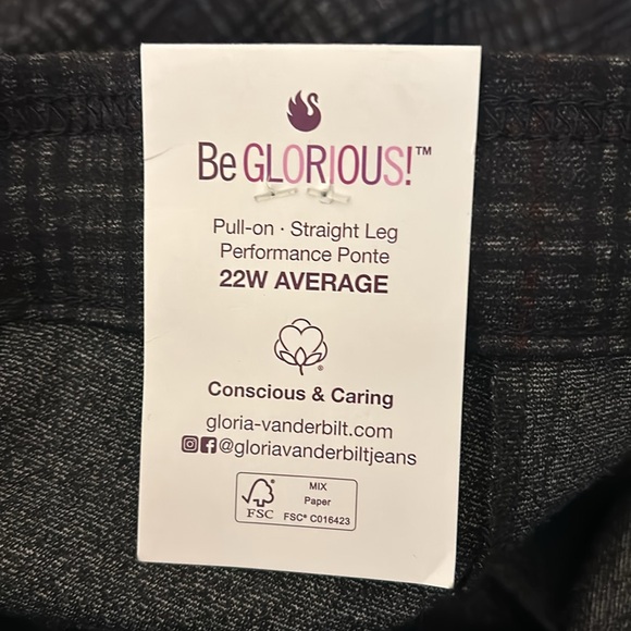 Gloria Vanderbilt Pull On Trouser. Size 22W. Color Black - Chambery Plaid - Picture 4 of 9